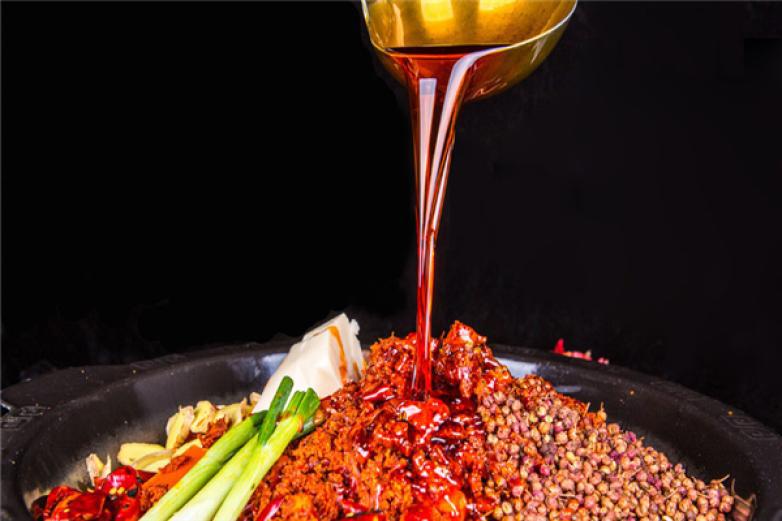 小兵坝坝老火锅